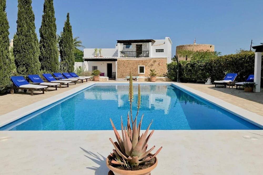Villa „El Palau De Can Sergent“ mit Bergblick, WLAN und Klimaanlage 1