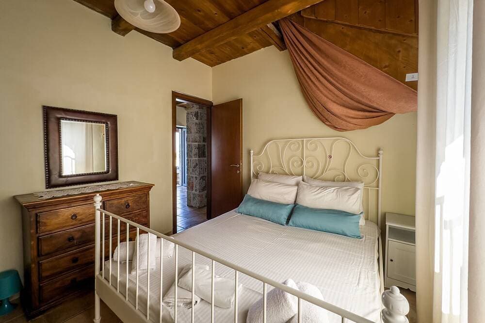 Foto 3 von 12: Niriides Villas | Thetis | Villa 3-bedrooms with private pool