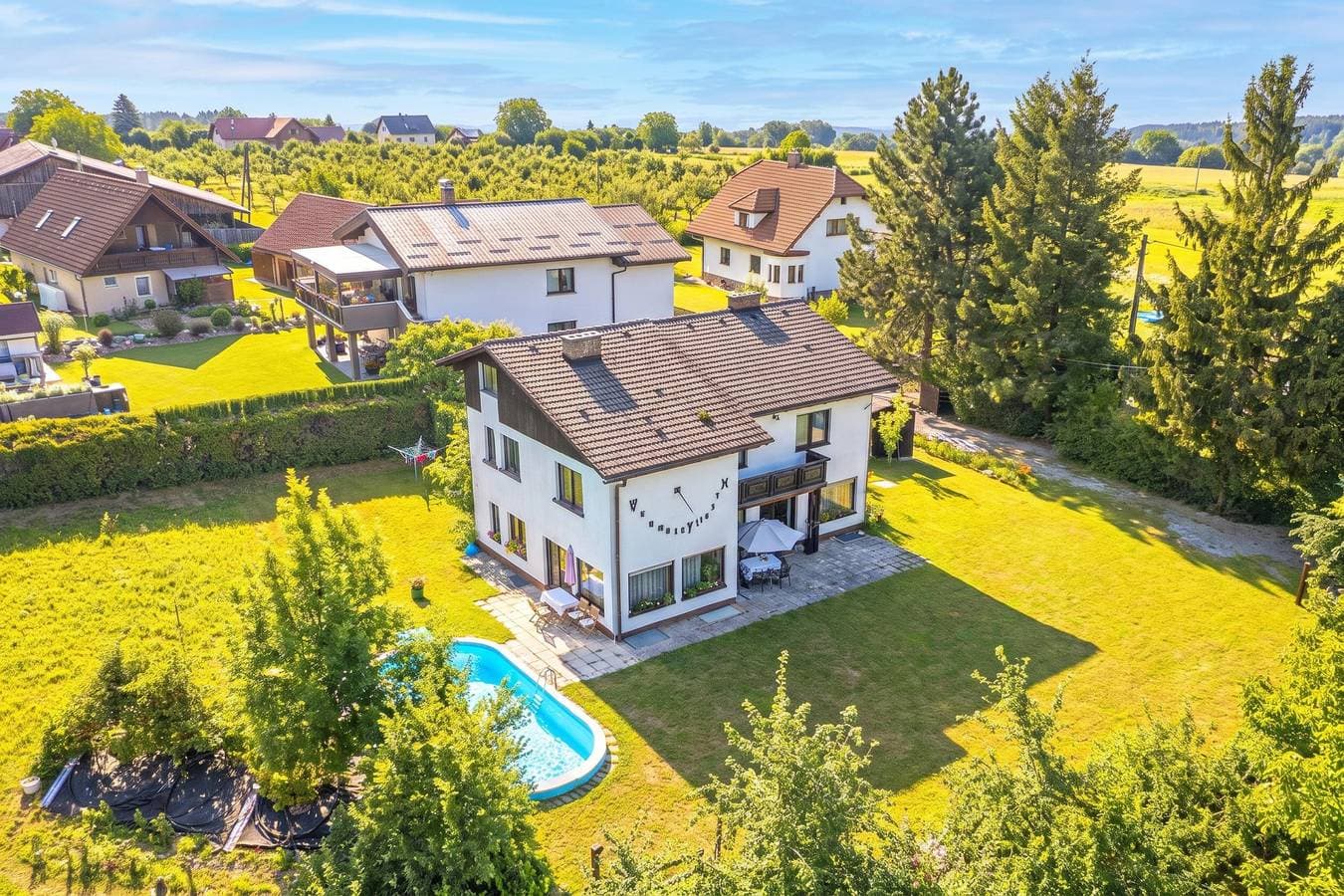 Foto 2 von 26: Villa Evita – Vintage House with Pool in Pohorje