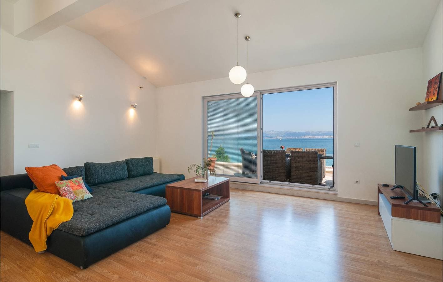 Foto 3 von 27: Gemütliche 190 m² große Wohnung mit WLAN, Klimaanlage und Terrasse – 400 m vom Strand entfernt