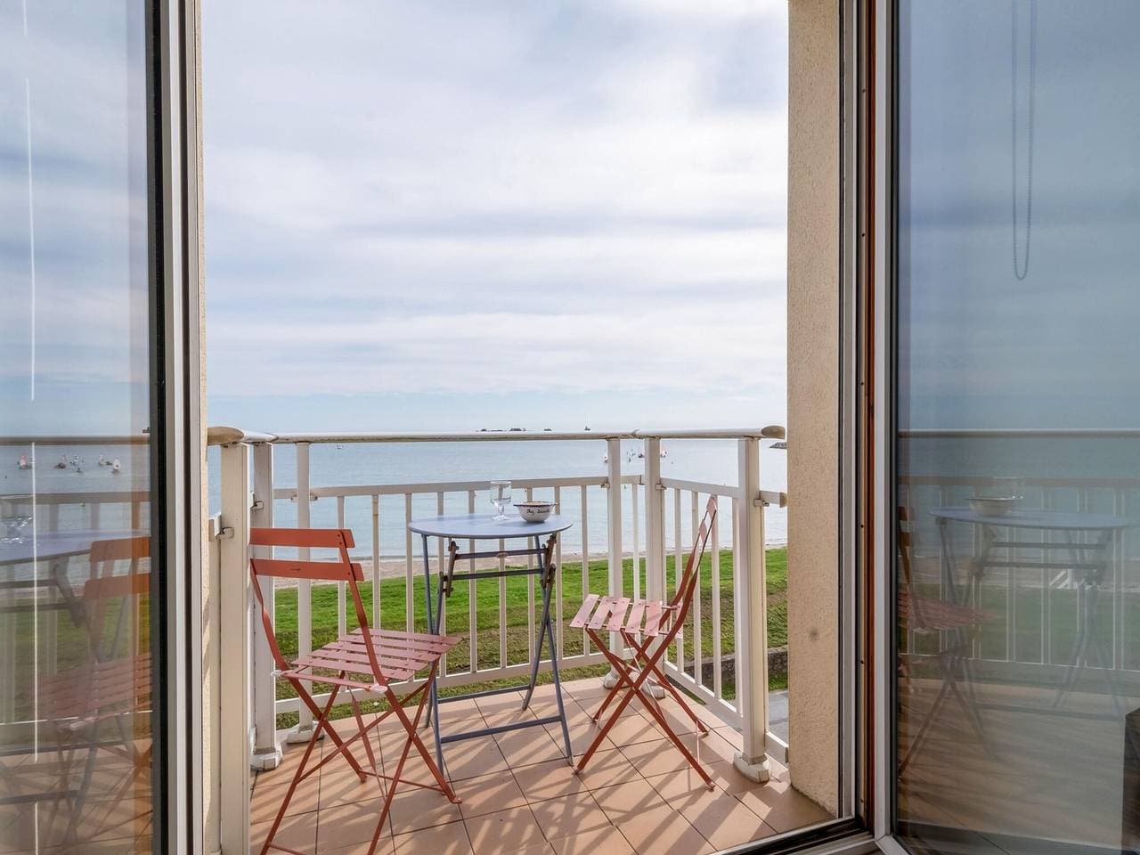Foto 9 von 38: Ferienwohnung für 4 Personen mit Balkon