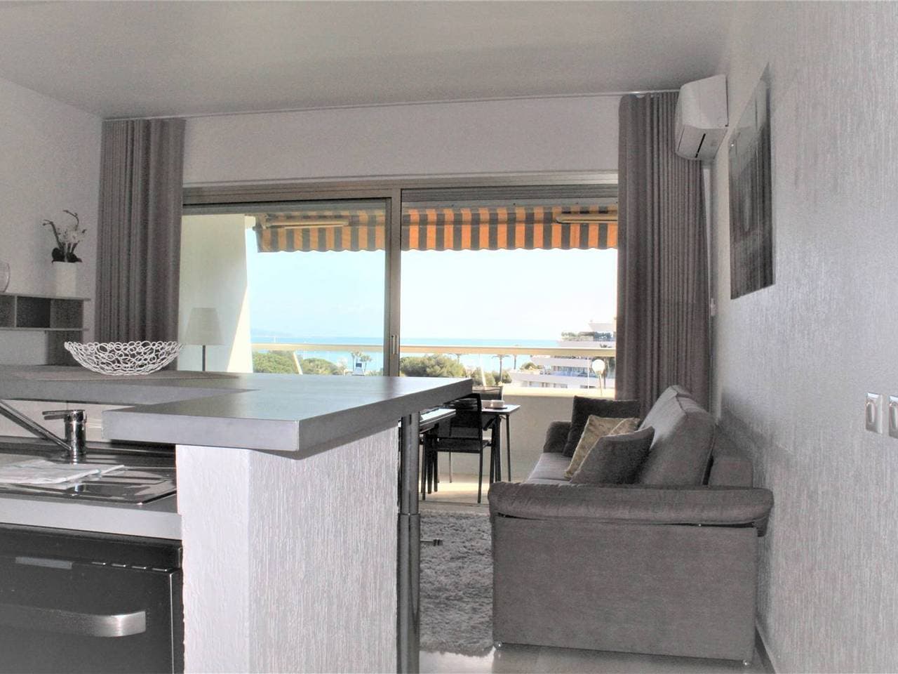 Foto 6 von 17: 2-Zimmer-Wohnung, 4 Schlafplätze, klimatisiert mit Parkplatz in Villeneuve-Loubet Plage