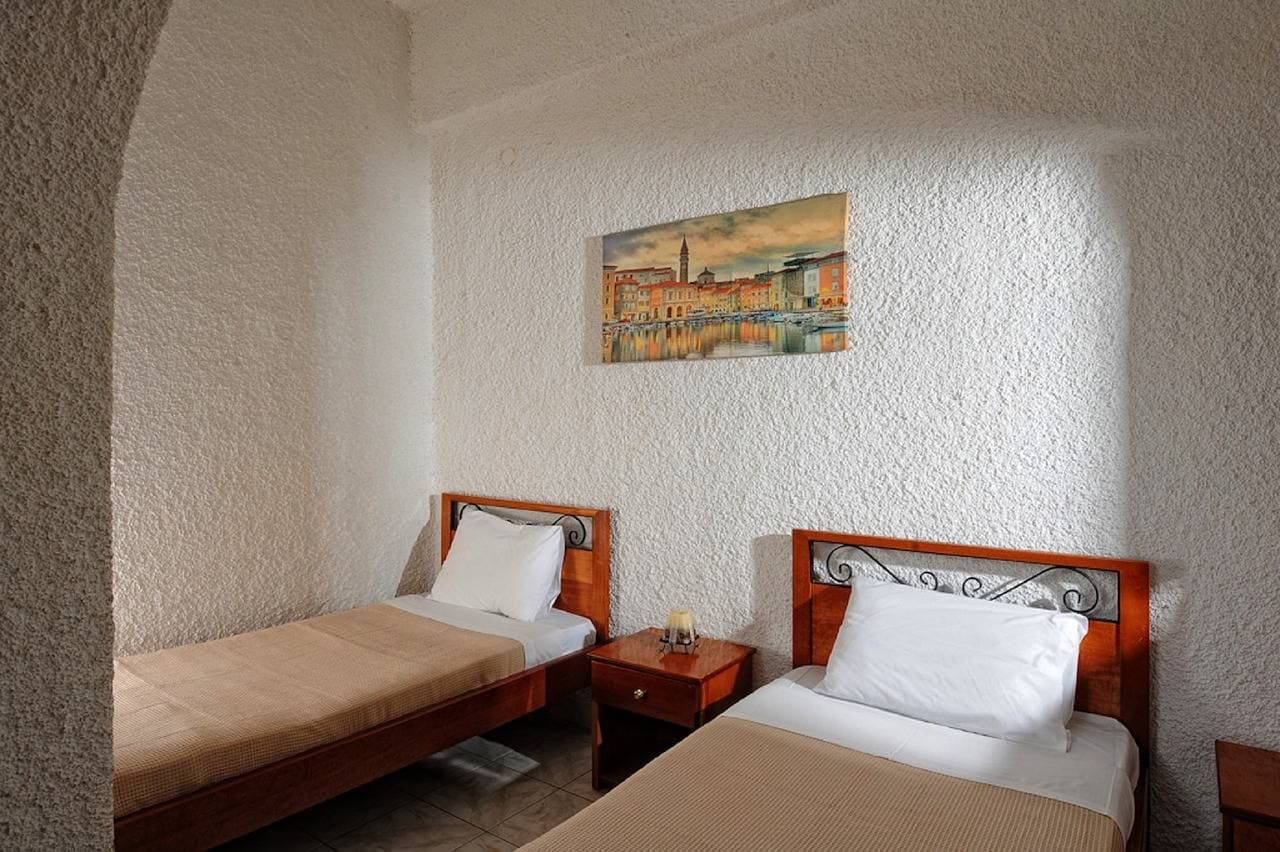 Foto 5 von 10: Familie 1 Schlafzimmer Wohnung mit Waschmaschine