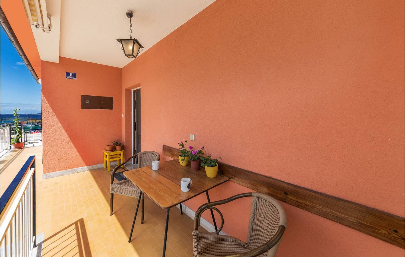 Foto 8 von 28: Apartment am Meer mit Terrasse, WLAN und in der Nähe von Restaurants – Peroj