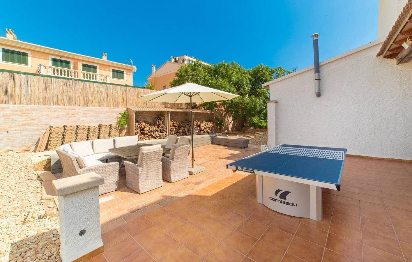Foto 7 von 46: Rückzugsort mit Meerblick, Pool und Grill, 2 km zum Strand und in der Nähe von Restaurants