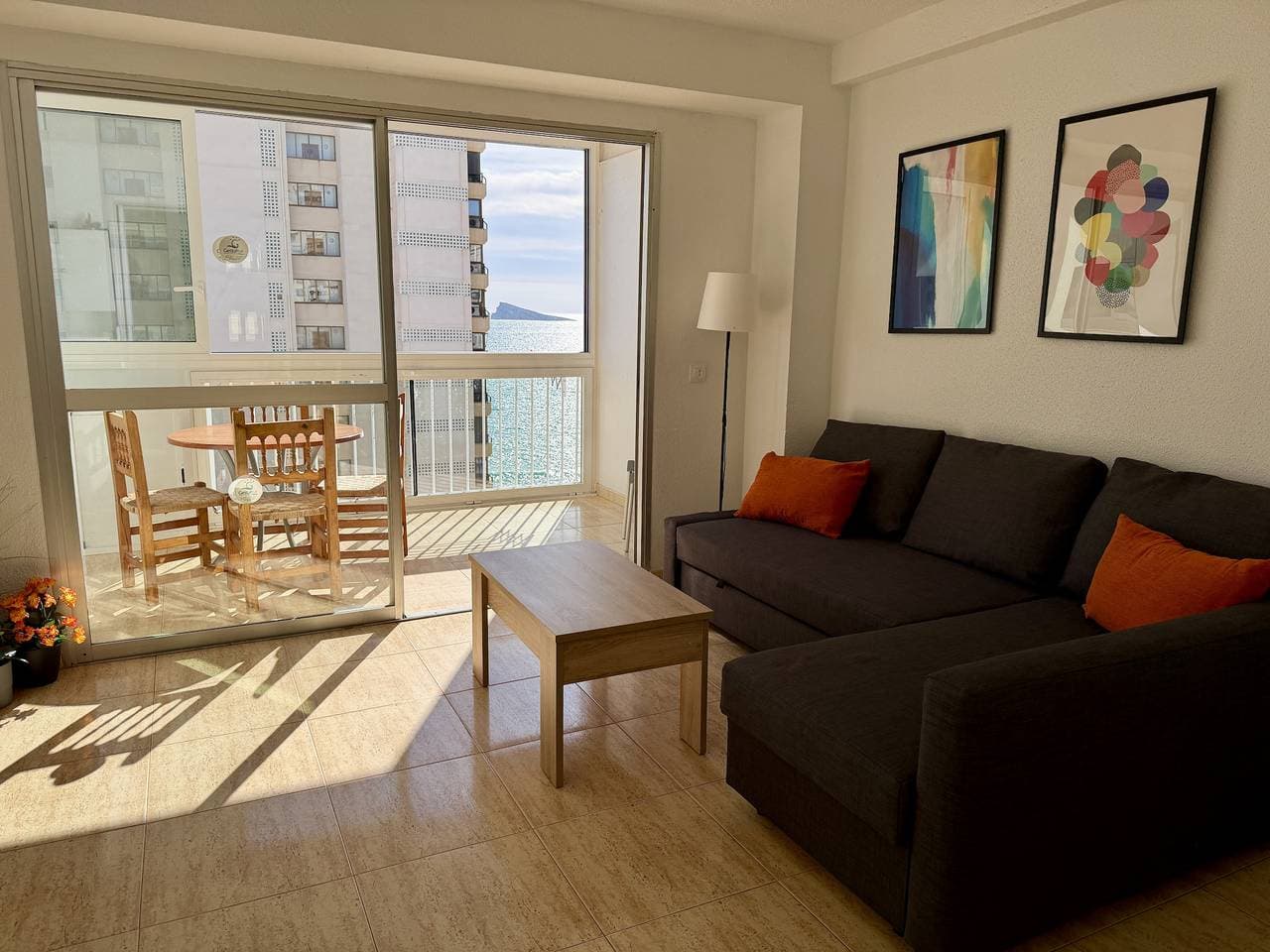 Foto 7 von 22: Spacious Family Apartment, 2 min walk to Levante Beach