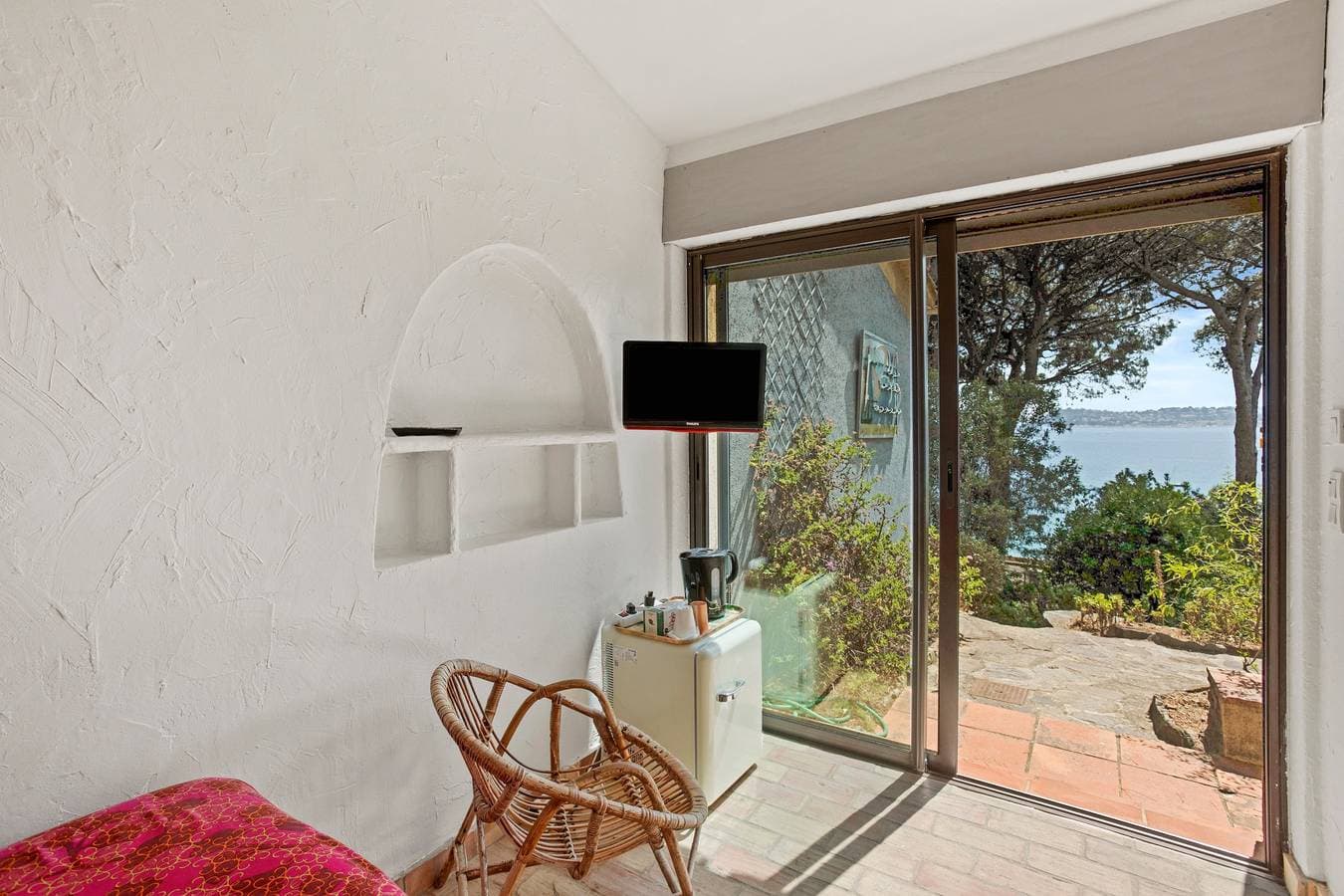 Foto 8 von 24: Zimmer 'Bagaud' mit Meerblick, gemeinsamer Terrasse und WLAN