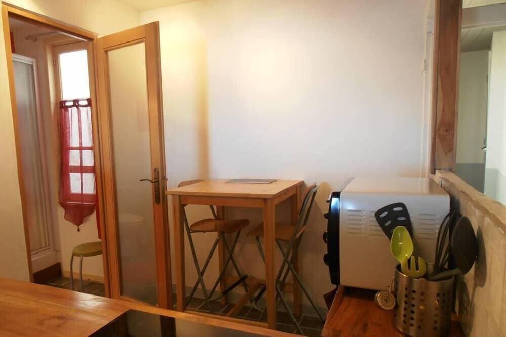 Foto 9 von 18: Wohnung Innenstadt Blick über den Hafen und die Zitadelle Vauban