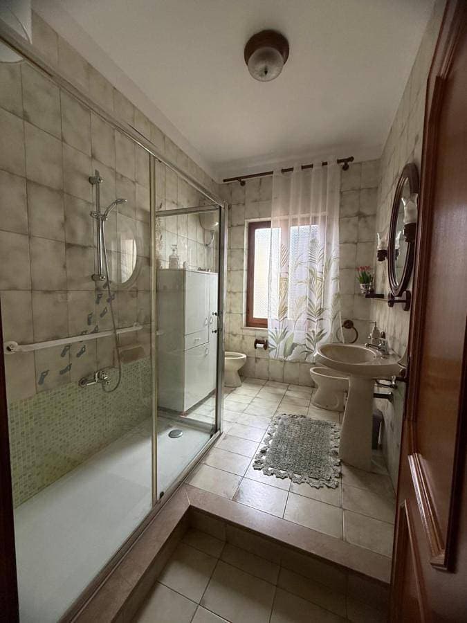 Foto 3 von 15: Three-Bedroom House