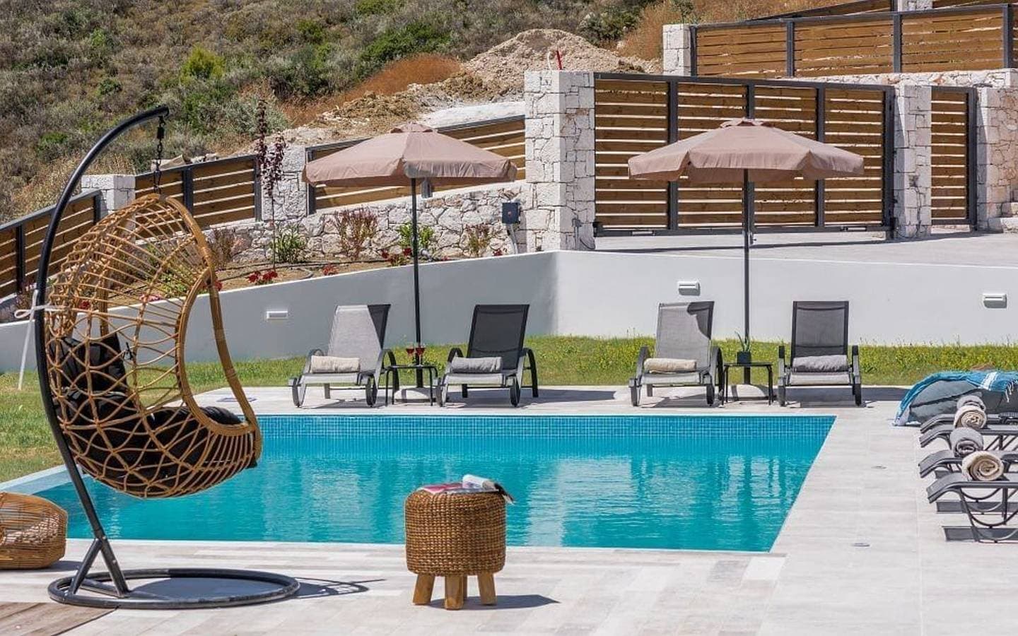 Foto 2 von 39: Luxury Zante Villa | Villa Zinos | Private pool | Sleeps 10 | Lithakia