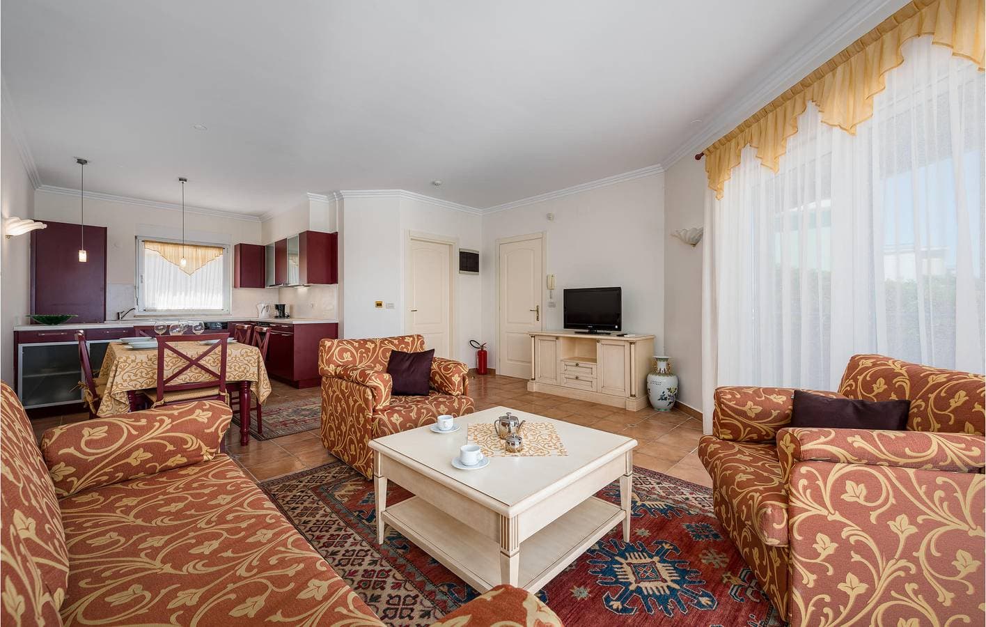 Foto 9 von 37: Ferienwohnung mit Meerblick, Pool, WLAN und Terrasse in der Nähe des FKK-Strandes Kanegra