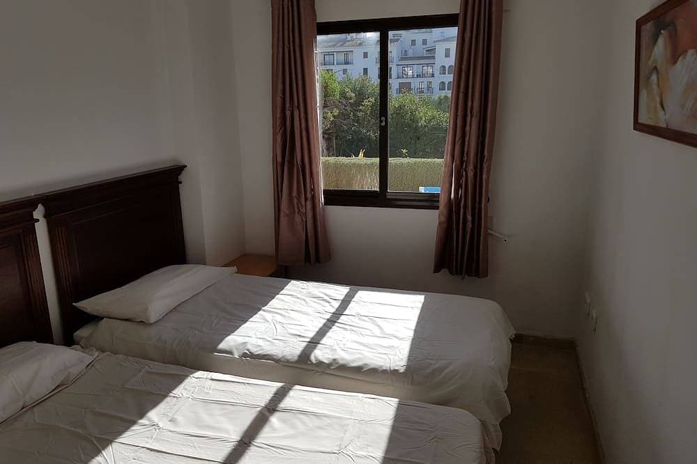 Foto 5 von 27: Duquesa Port, Südlage Erdgeschosswohnung, mit Terrasse