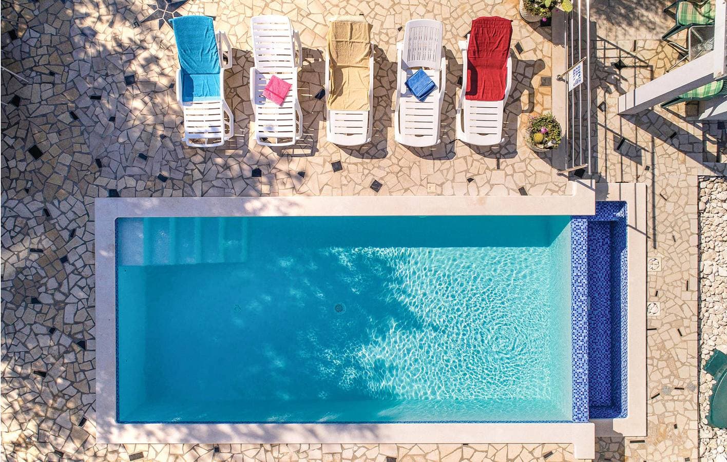 Foto 10 von 28: Gemütliche Ferienwohnung mit Pool, Terrasse und WLAN – nur 1 km vom Strand entfernt!