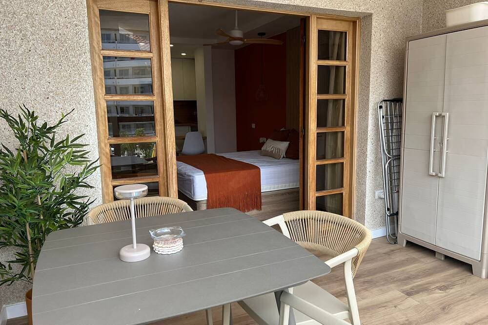 Foto 2 von 16: Andorra 5 - Studio with pool view
