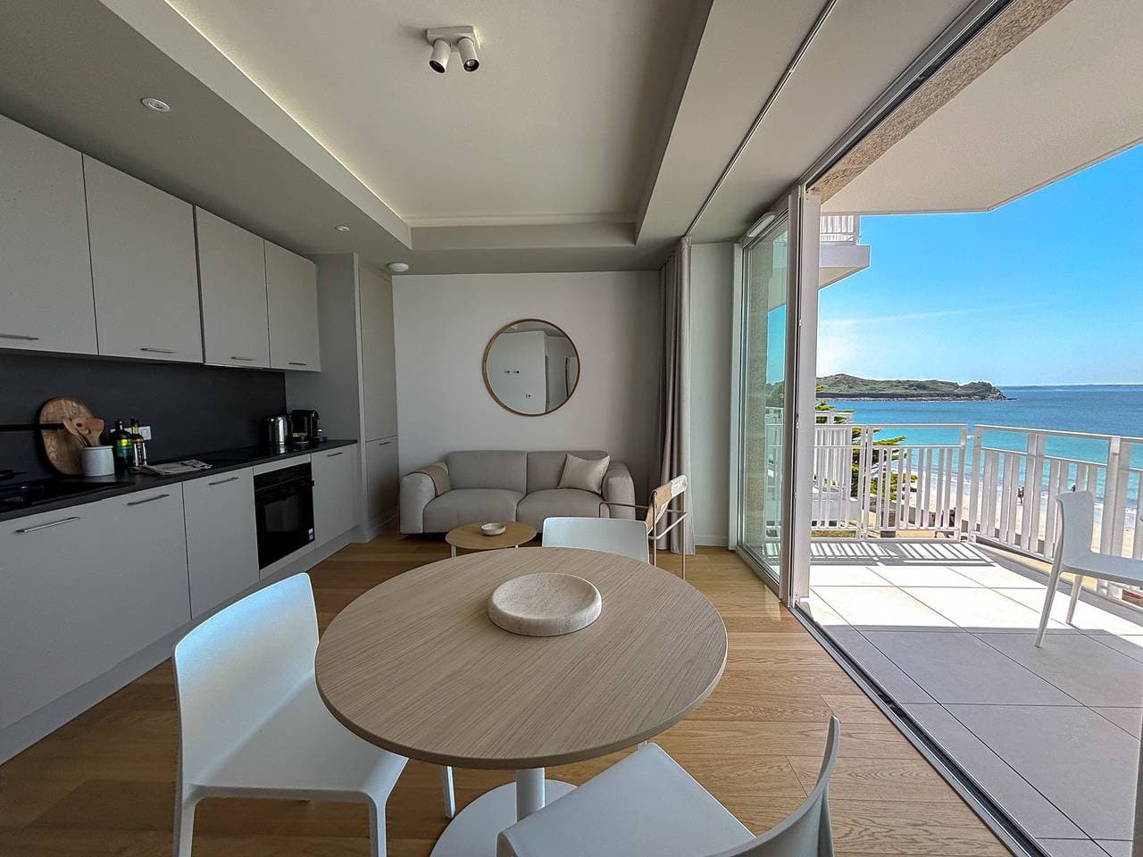 Bihit T2, Vue Mer et piscine 1