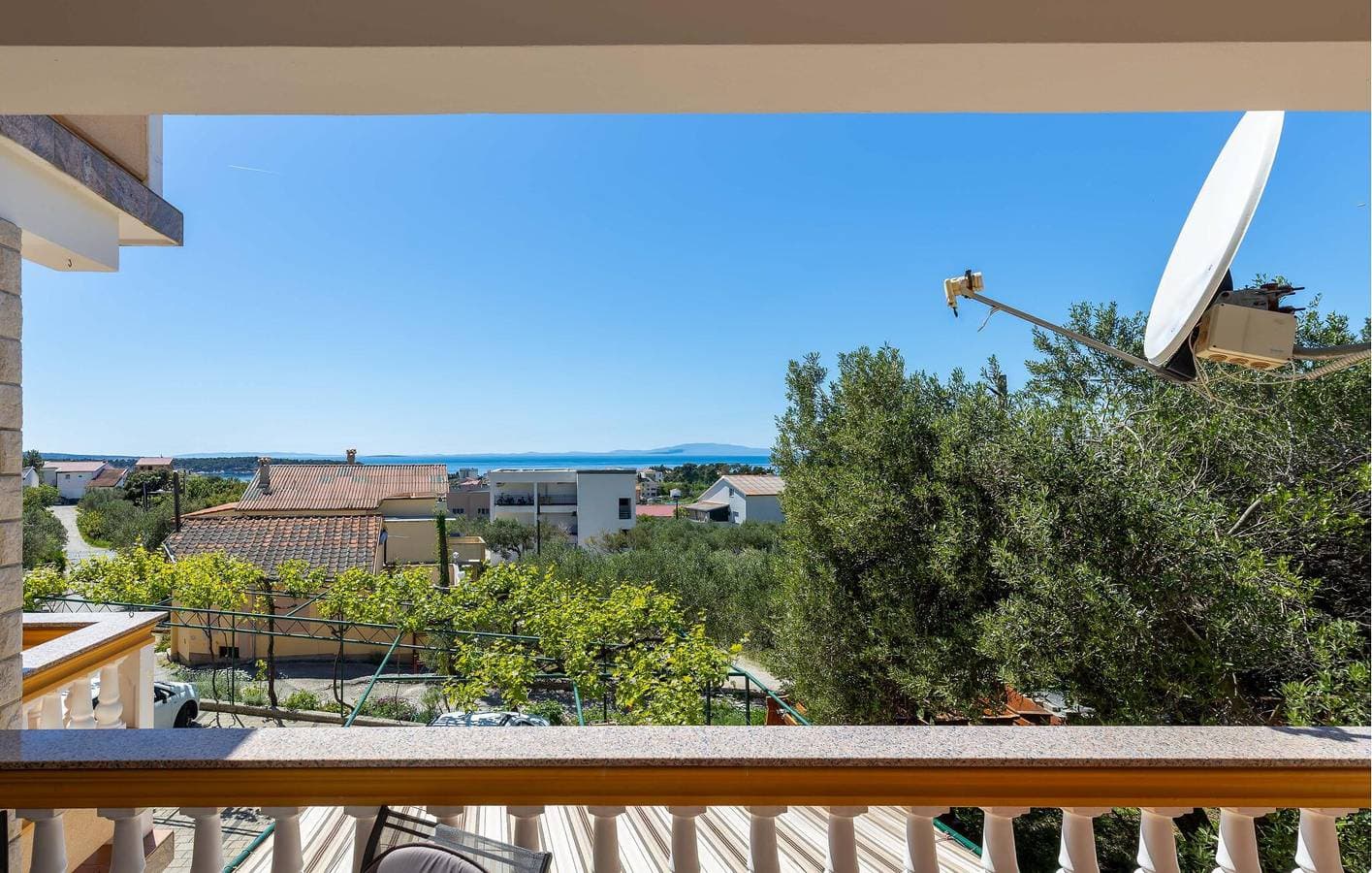 Foto 9 von 21: Gemütliches Apartment mit Meerblick, WLAN, Parkplatz und Terrasse in Strandnähe
