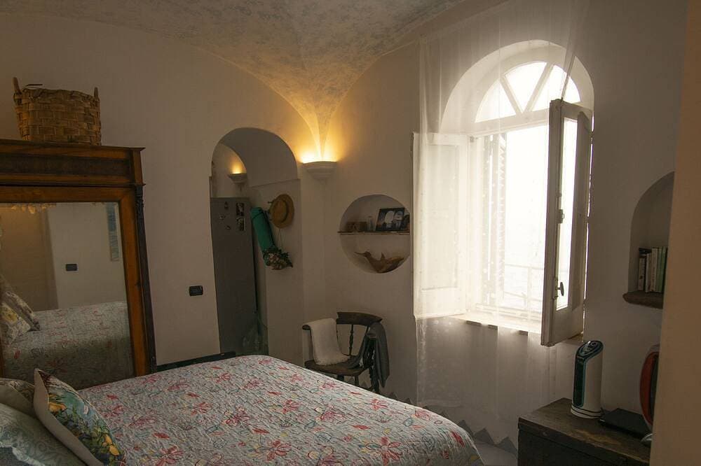 Foto 4 von 30: Zwischen Klippen und Meer, Amalfiküste Villa auf dem Ozean.
