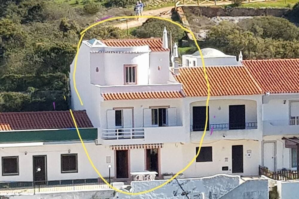 Foto 9 von 23: Beach house in Benagil, praia do Carvoeiro