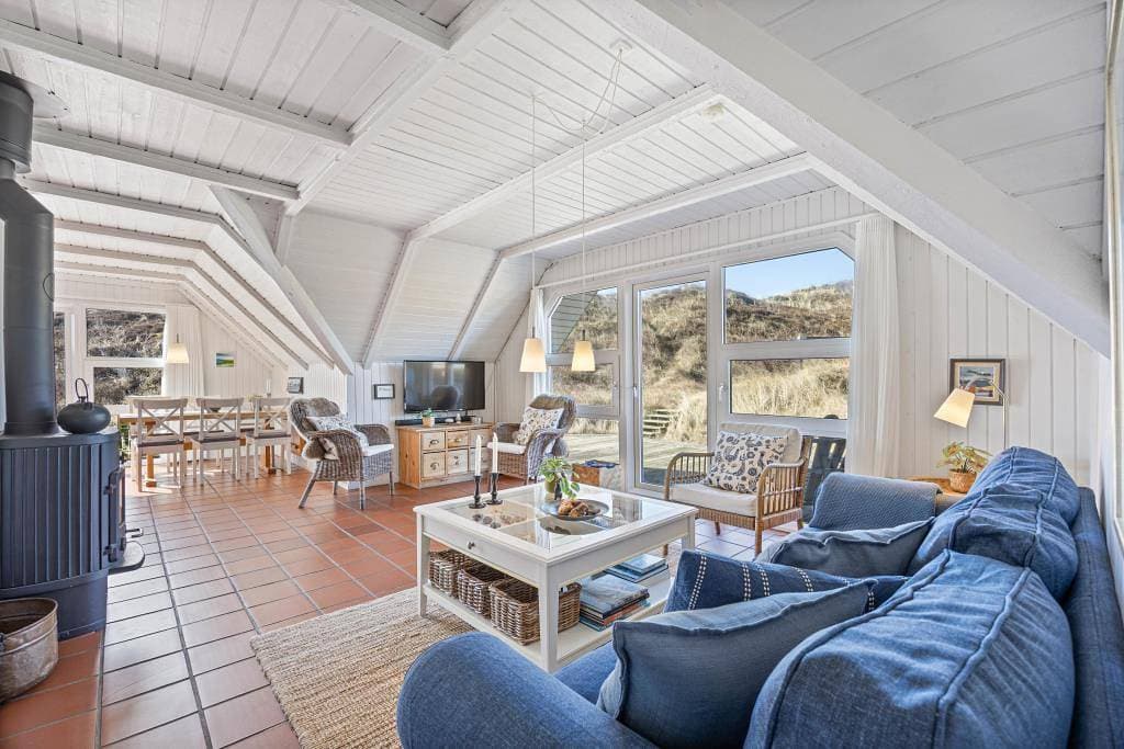 Foto 2 von 33: Idyllisch gelegenes Reetdachhaus mit Sauna und Kamin