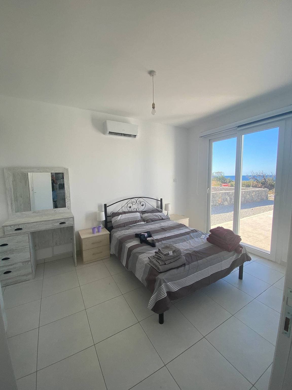 Foto 6 von 16: Atemberaubende Villa mit 3 Schlafzimmern und Meerblick in Bahceli, Zypern