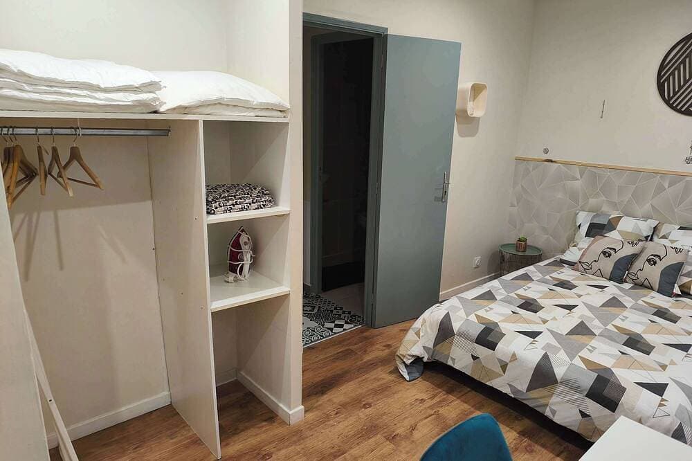 Foto 6 von 17: Ground-Floor Apt for 2 · Free Private Parking