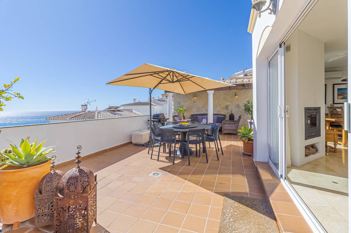 Foto 8 von 67: Villa für 8 Personen mit Terrasse