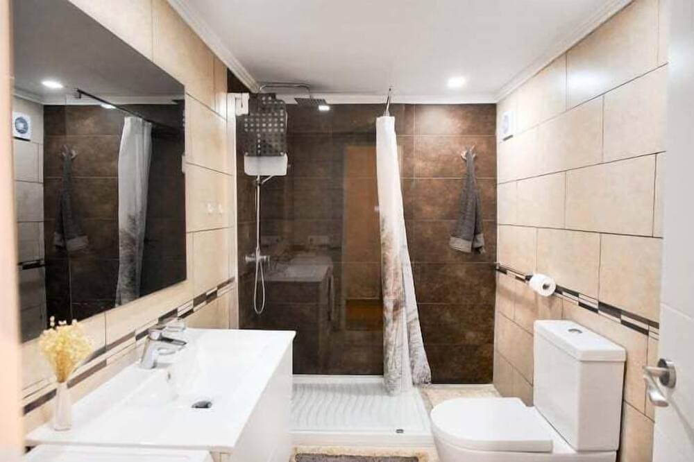 Foto 5 von 30: Elegant beachfront apartment in Magaluf