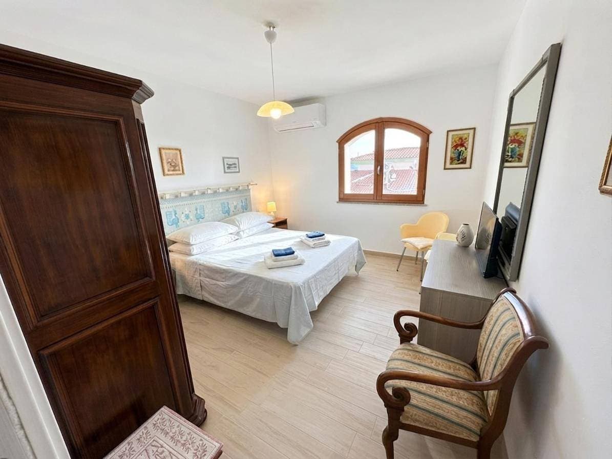 Foto 7 von 26: Two-Bedroom Apartment with Terrace and Sea View