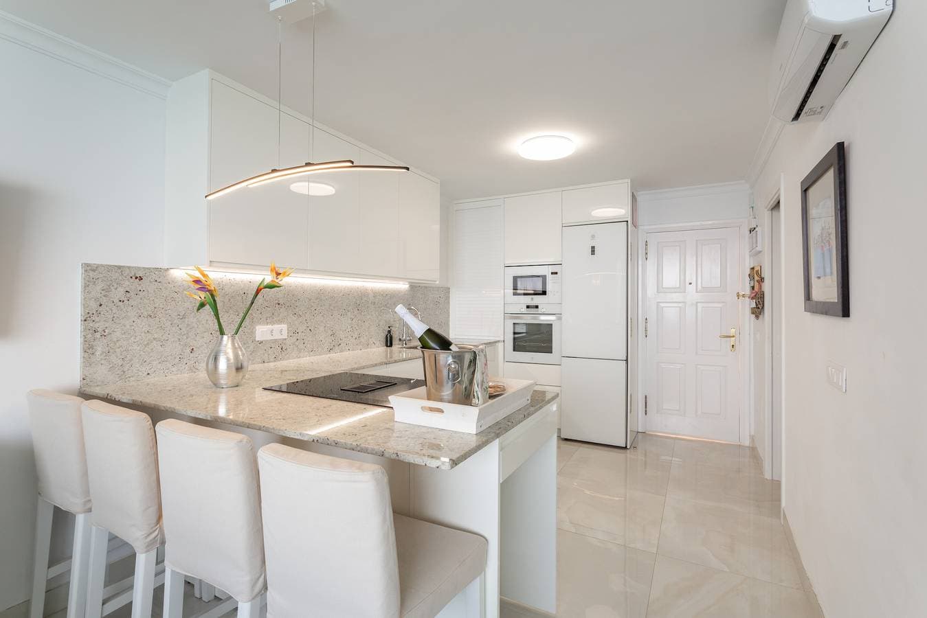 Foto 6 von 25: Ferienhaus „Seaside Serenity“ mit WLAN und Klimaanlage