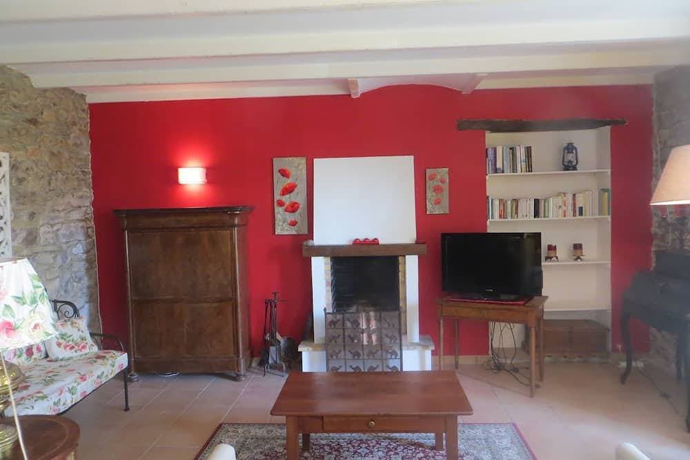Foto 8 von 22: Einfamilienhaus in der Nähe von Rance, nach Süden ausgerichteter Garten