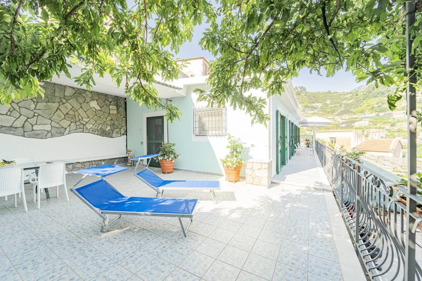 Foto 12 von 75: Nur 2 km vom Strand entfernt: Gemütliche Ferienwohnung mit Parkplatz, Terrasse und WLAN