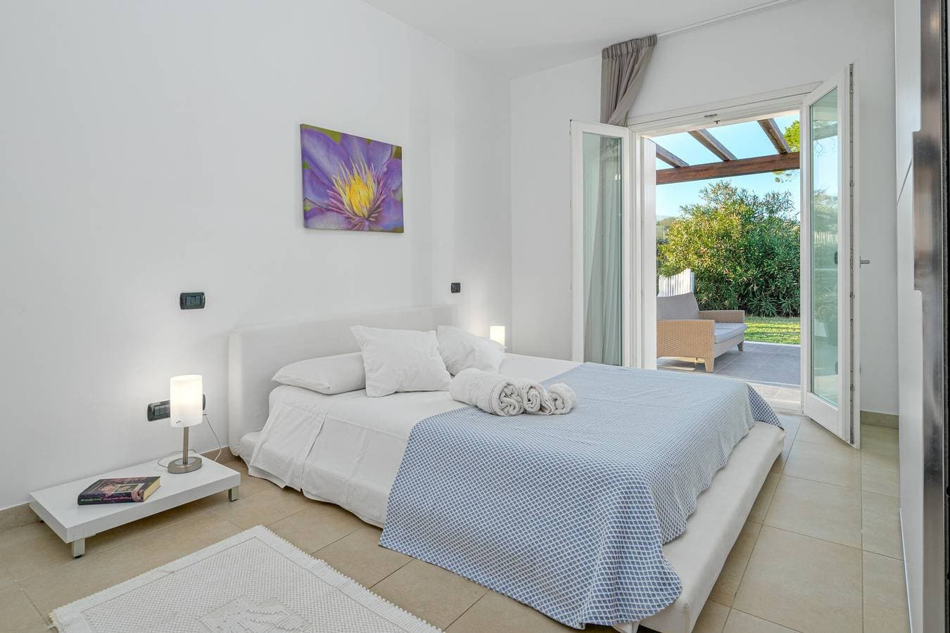 Foto 4 von 27: Geräumige Ferienwohnung "Villa Marconi 6" mit Meerblick, privater Terrasse und Garten