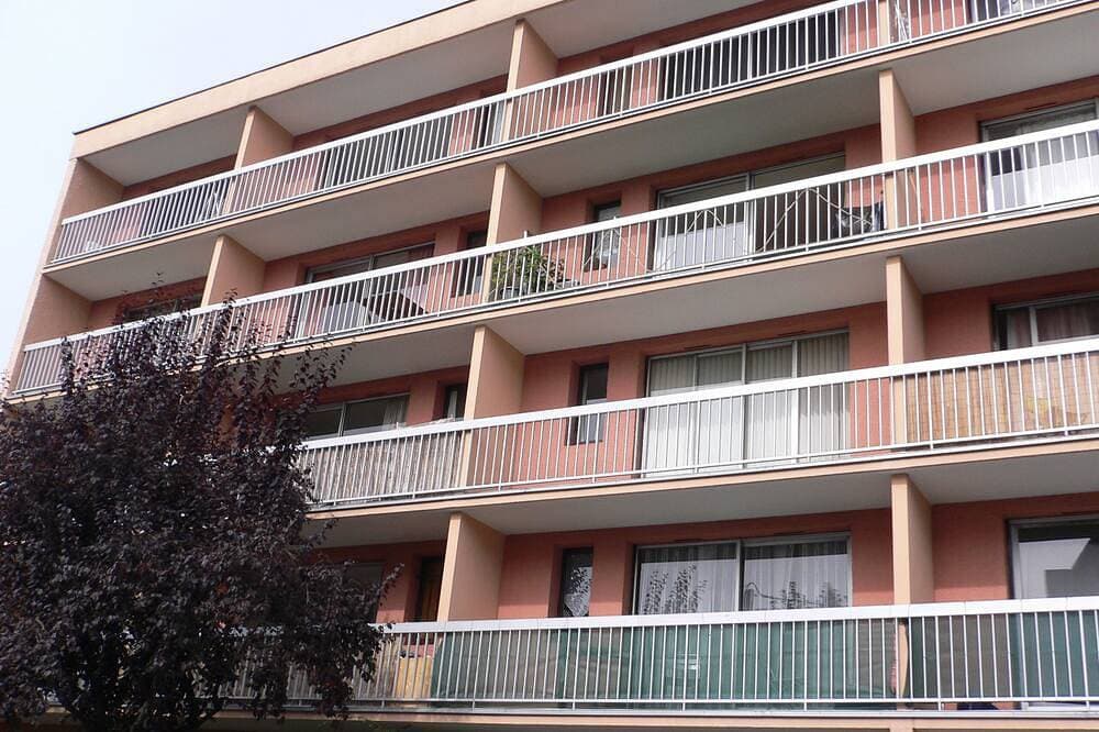 Komfortabel eingerichtete Wohnung 1