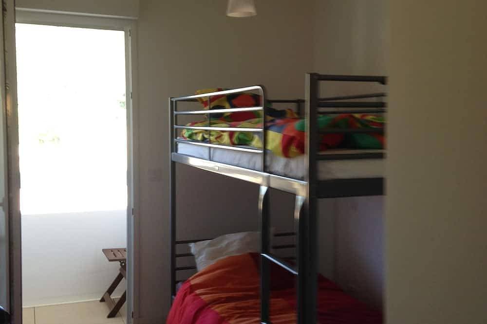 Foto 4 von 30: Neue Luxuswohnung mit Meerblick, Pool, Garage und Stränden 200m