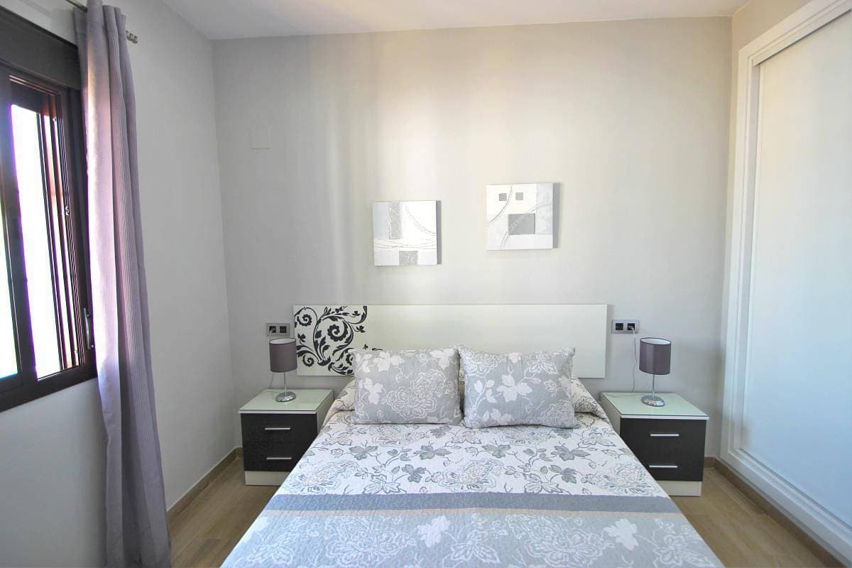 Foto 11 von 14: Großer Privatpool, neu und modern, kompletter Sichtschutz - Casa Manoli -