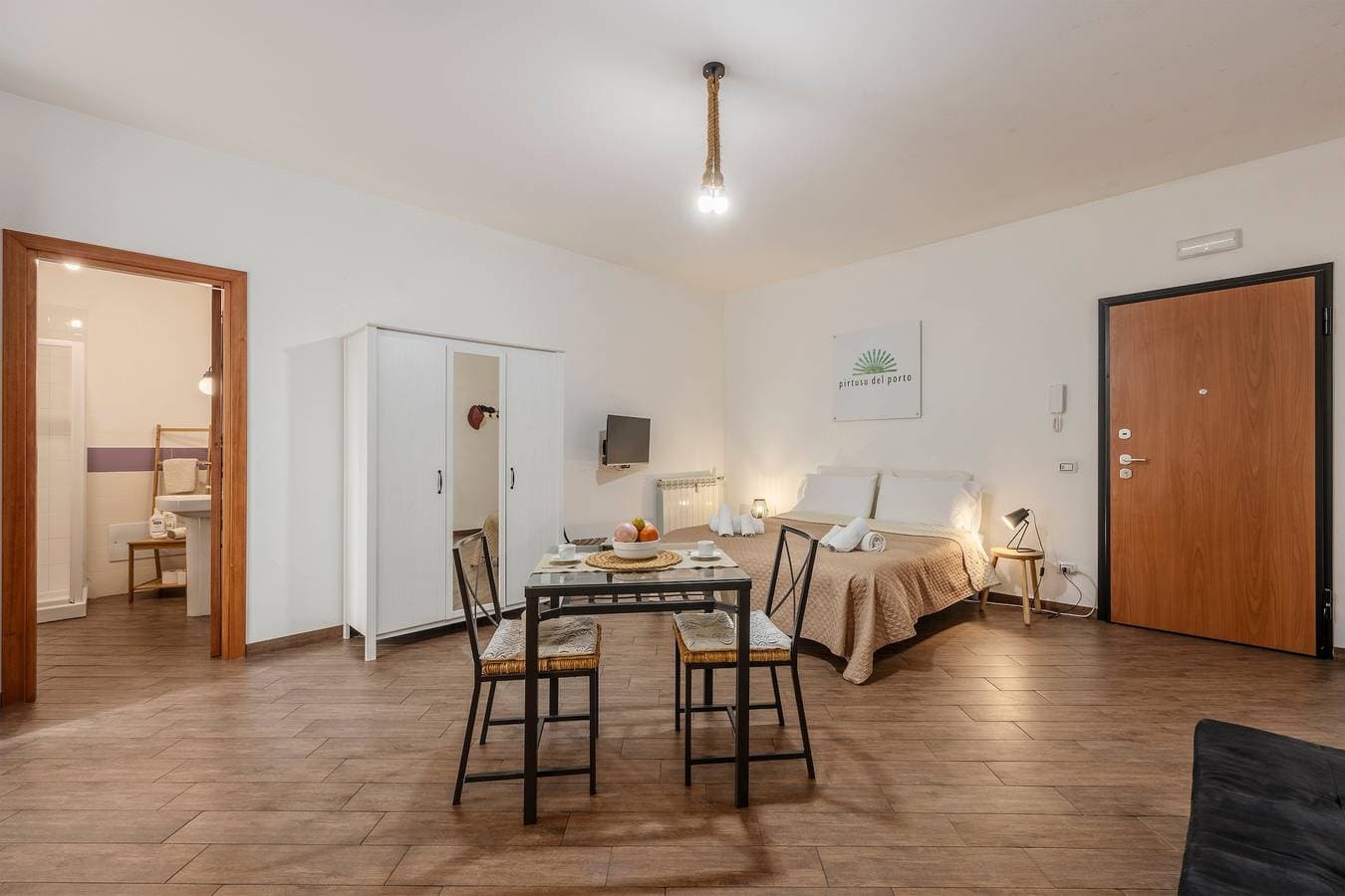 Foto 5 von 27: Apartment 'Del Porto, Palermo' mit Balkon, WLAN und Klimaanlage