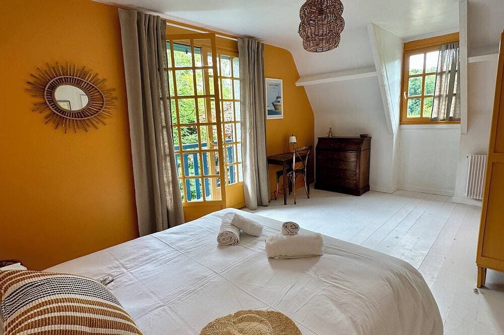 Foto 5 von 30: Les Falaises de L'Ailly House sleeps 8