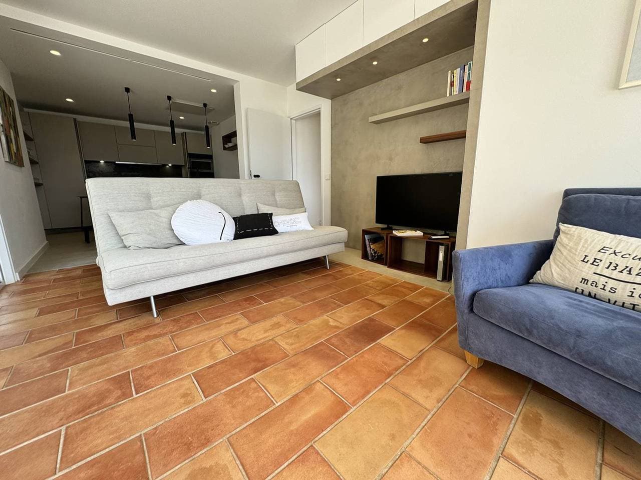 Foto 8 von 28: Renovierte Villa nahe Gigaro-Strand, Meerblick, Terrasse