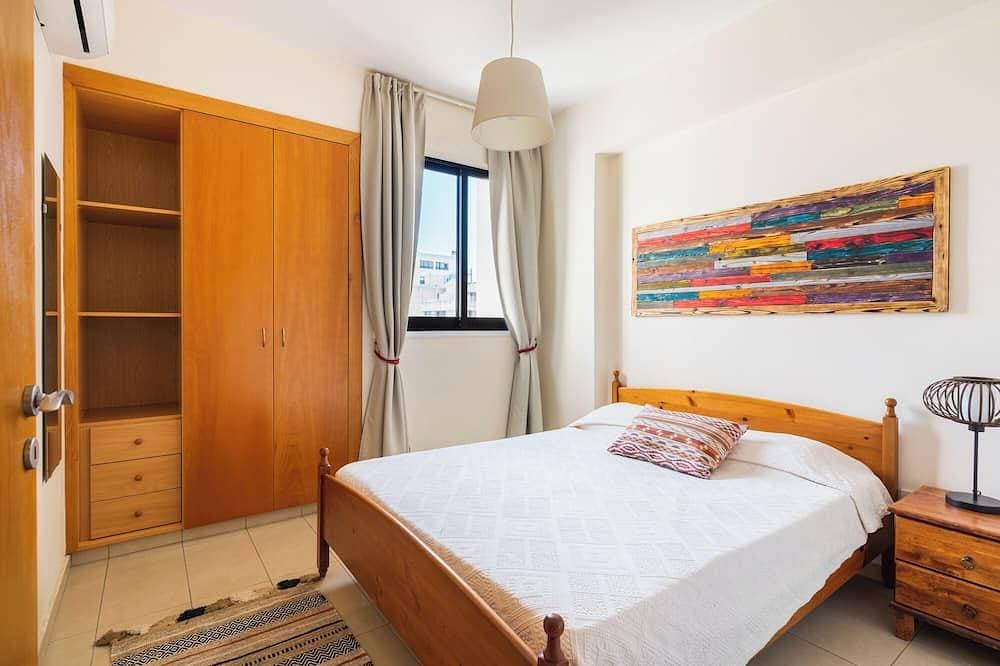 Foto 5 von 15: Geräumige, neu eingerichtete Wohnung mit zwei Schlafzimmern, 200 Meter vom Strand entfernt.<br>