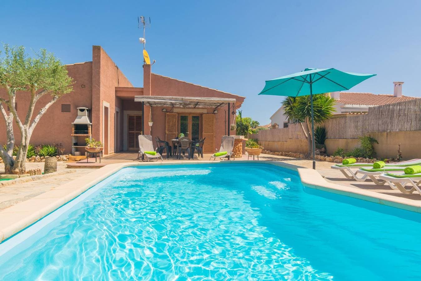 Foto 2 von 40: Can Cantari - Ferienhaus mit privatem Pool 1 km vom Strand entfernt. WiFi gratis.