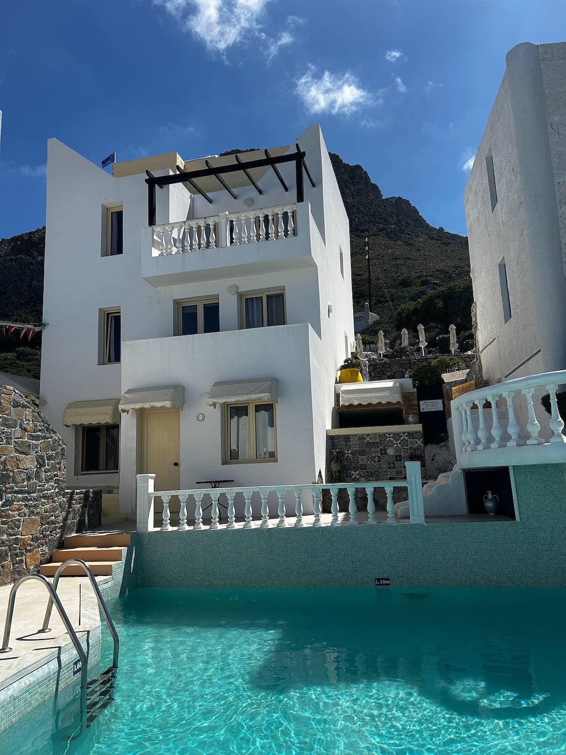 Foto 5 von 11: Treten Sie ein in eine Welt der Natur One Room Private Suite Gemeinschaftspool