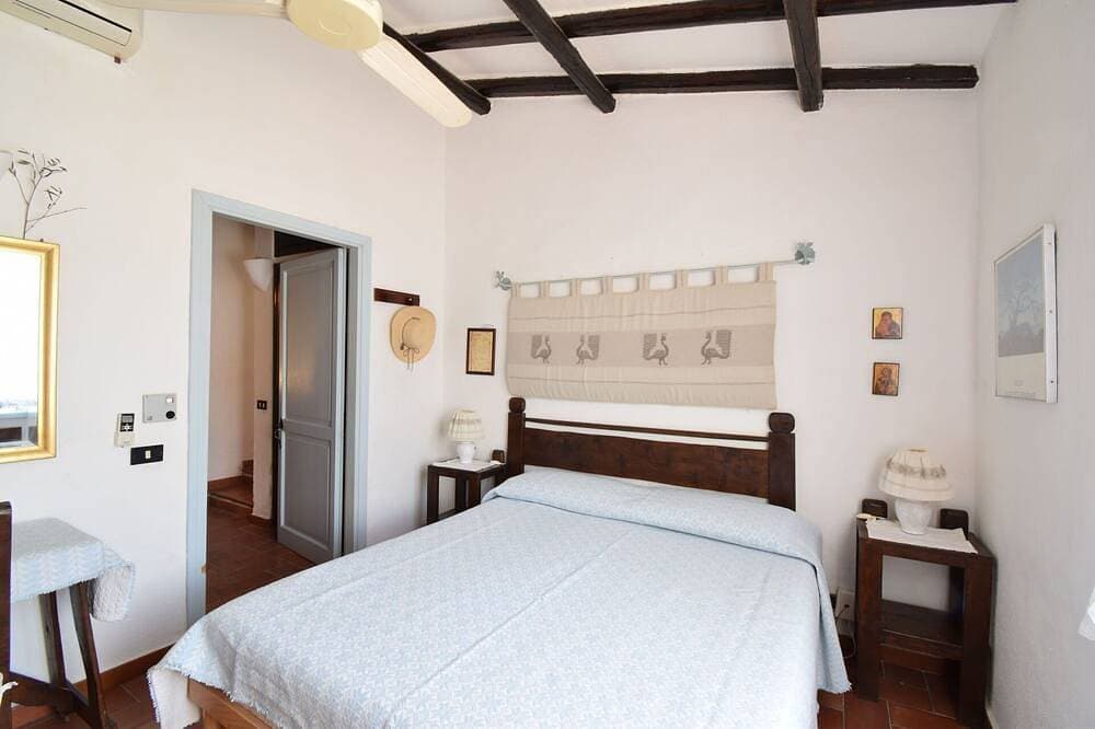 Foto 3 von 24: Schönes alleinstehendes Ferienhaus mit Klimaanlage,  W-Lan, Pool, TV und Panoramablick