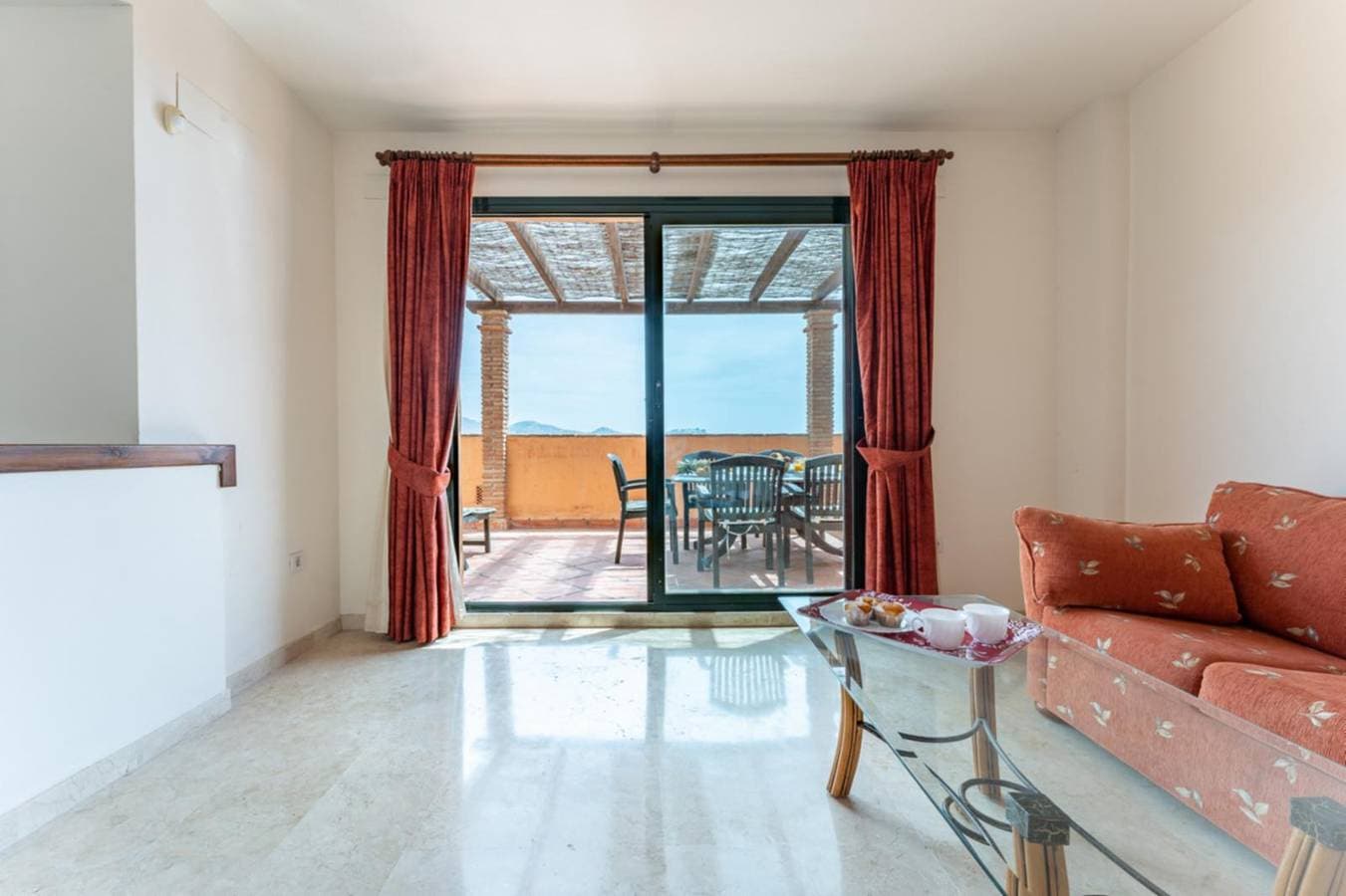 Foto 7 von 34: Ferienwohnung für 4 Personen mit Balkon/Terrasse