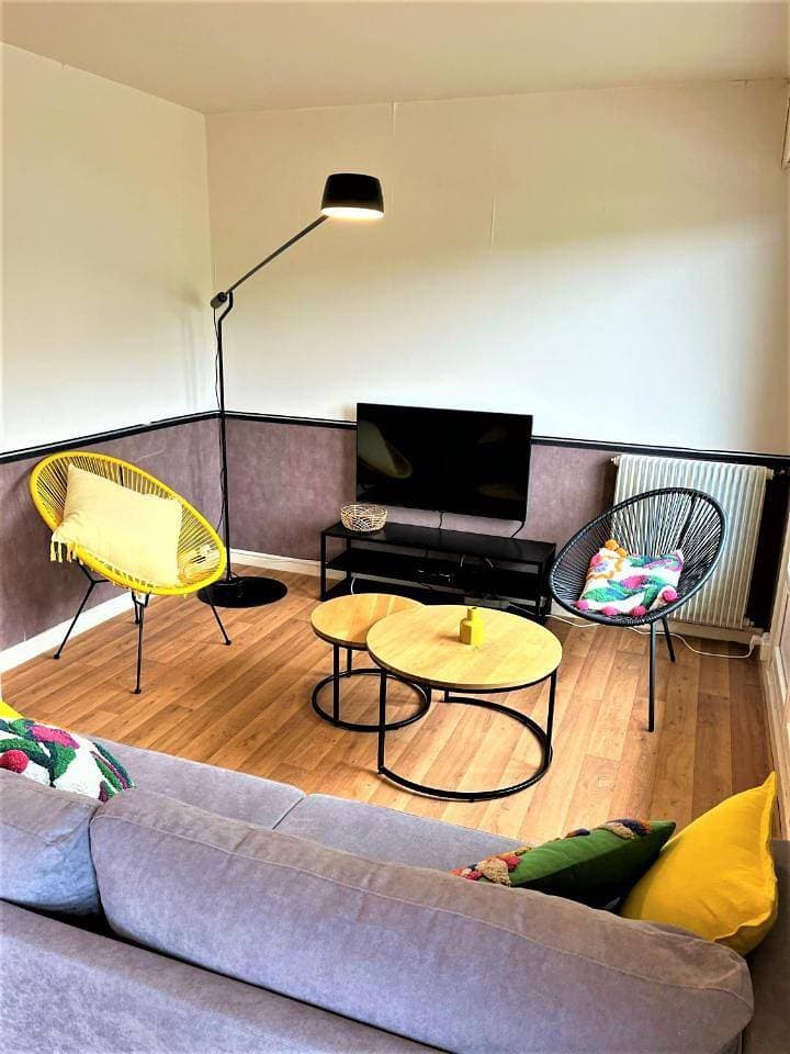 Foto 8 von 24: Two-Bedroom Apartment