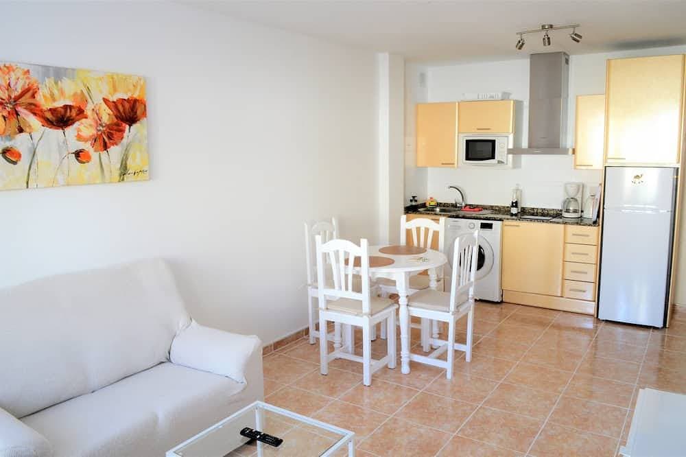 Foto 11 von 29: Apartamento Sarah 2A, 2min zum Strand und Promenade, zentral und ruhig.Free WIFI
