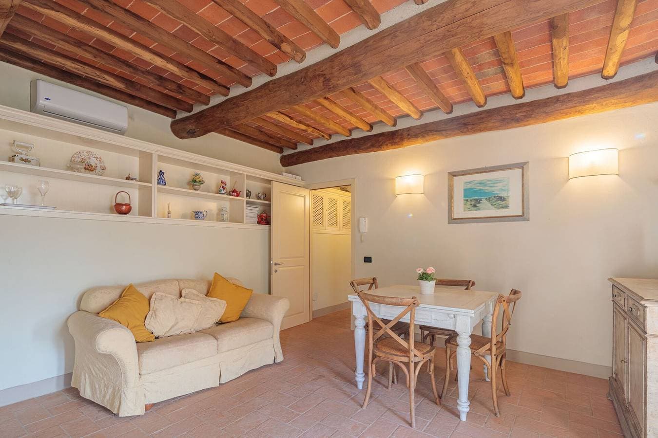 Foto 8 von 19: Ferienwohnung für 4 Personen mit Garten
