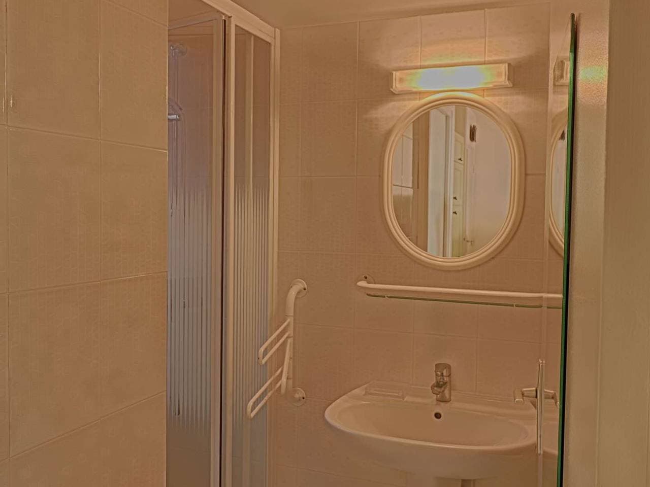 Foto 10 von 14: 2-Zimmer Wohnung - Pool, Tennis, Parkplatz - 4 Betten