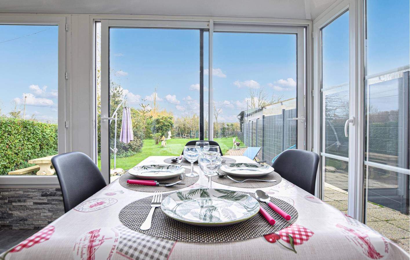 Foto 12 von 29: Moderne Ferienwohnung mit WLAN, TV und Parkplatz in Saint-Lô-d'Ourville – 2 km zum Strand
