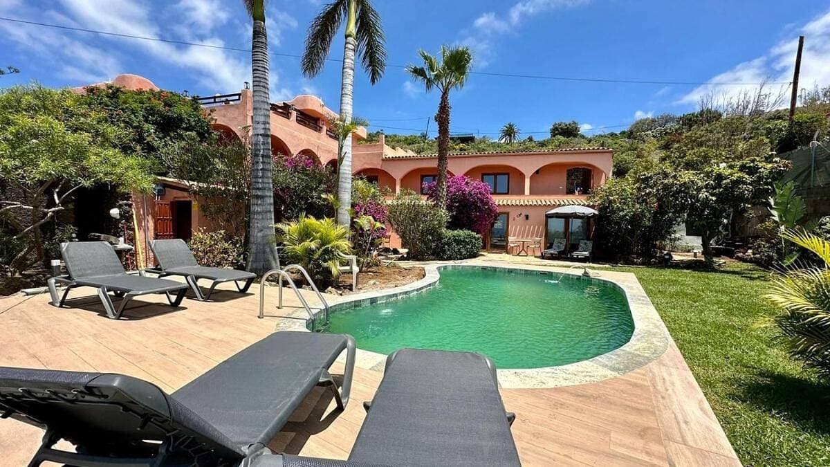 Foto 3 von 72: Two-Bedroom Apartment with Terrace and Sea View