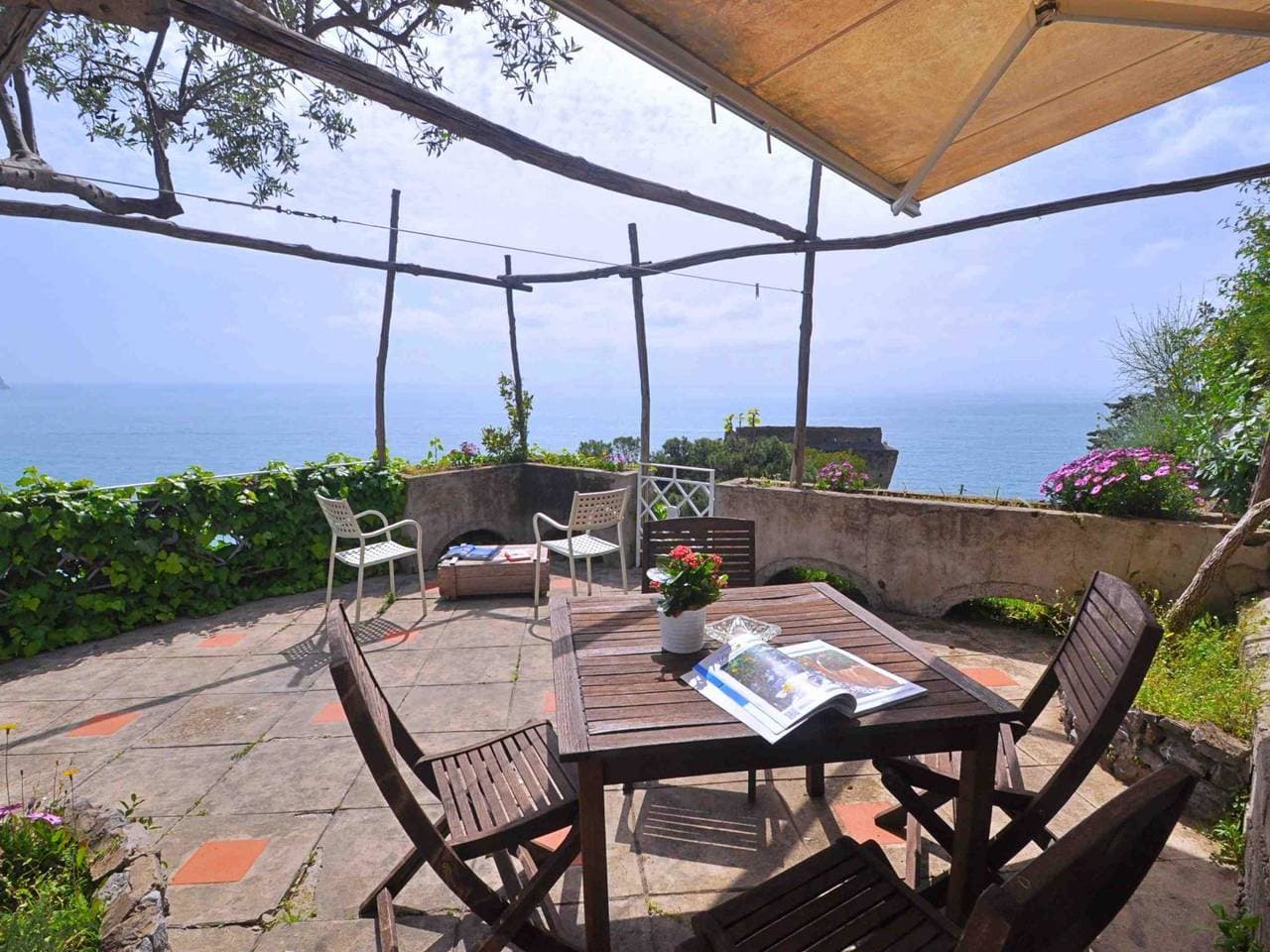 Foto 13 von 52: Villa für 5 Personen mit Terrasse